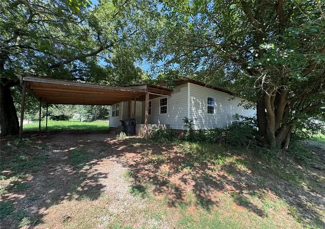 1st image of 830 S 2nd St, Purcell, OK 73080 | MLS# 1235188