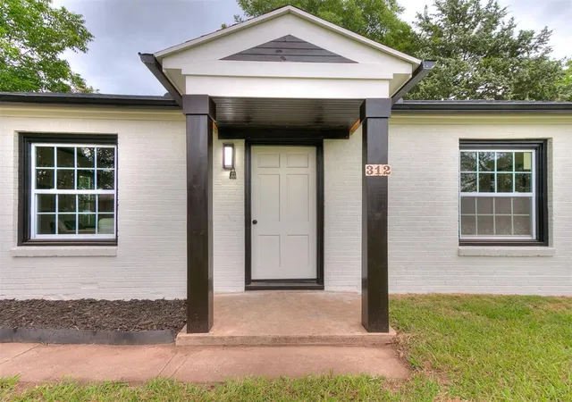 3rd image of 312 N Base Ave, Norman, OK 73069 | MLS# 1235189