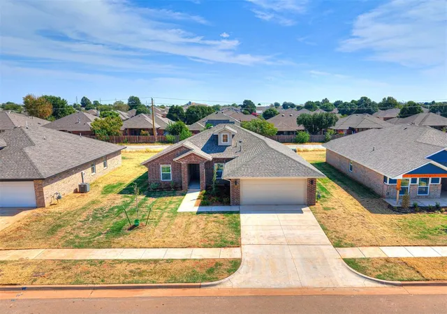 Photo 3 of Single family home for sale at 7620 Windstone Dr, Oklahoma City, OK 73132 | MLS# 1235205 | Listing updated on 2026-10-07