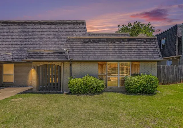 1st image of 11008 Springhollow Rd, Oklahoma City, OK 73120 | MLS# 1235210