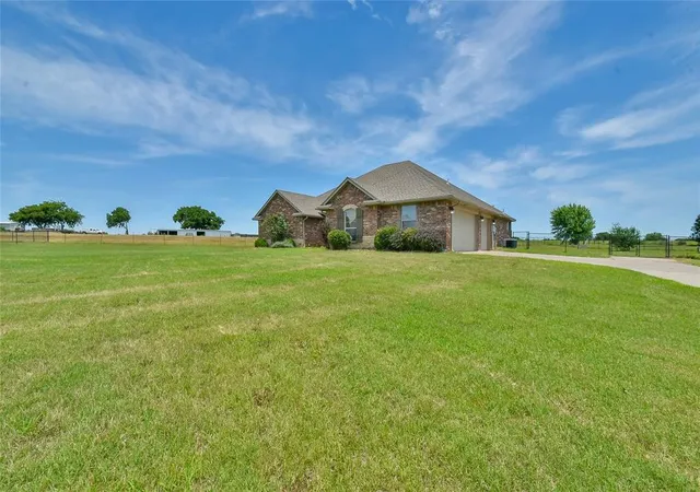 Homes for sale in Newcastle, OK | 1921 Nw 4th Pl, Newcastle, OK 73065 | MLS# 1235228