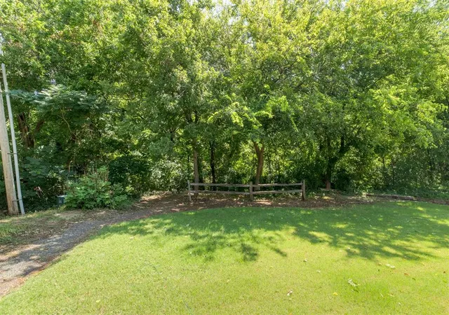 28th image of 1704 S Rankin St, Edmond, OK 73013 | MLS# 1235232
