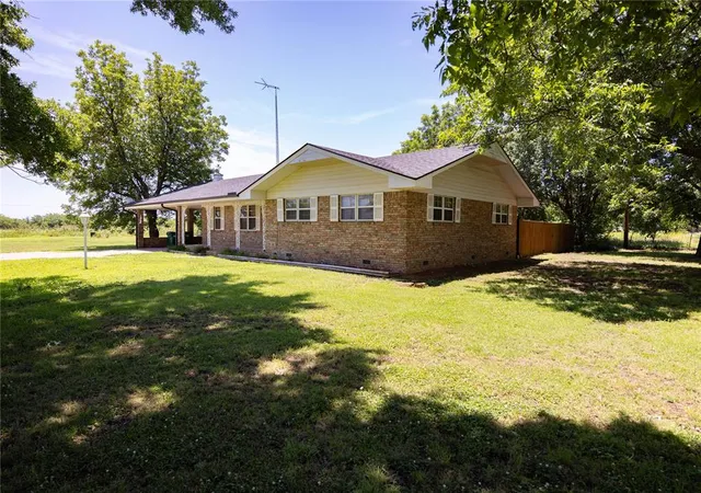 1st image of 1020 S Rose Ave, Glencoe, OK 74032 | MLS# 1235241