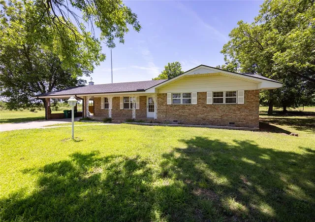 Photo 2 of Single family home for sale at 1020 S Rose Ave, Glencoe, OK 74032 | MLS# 1235241 | Listing updated on 2026-10-06