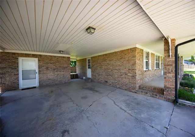 4th image of 1020 S Rose Ave, Glencoe, OK 74032 | MLS# 1235241