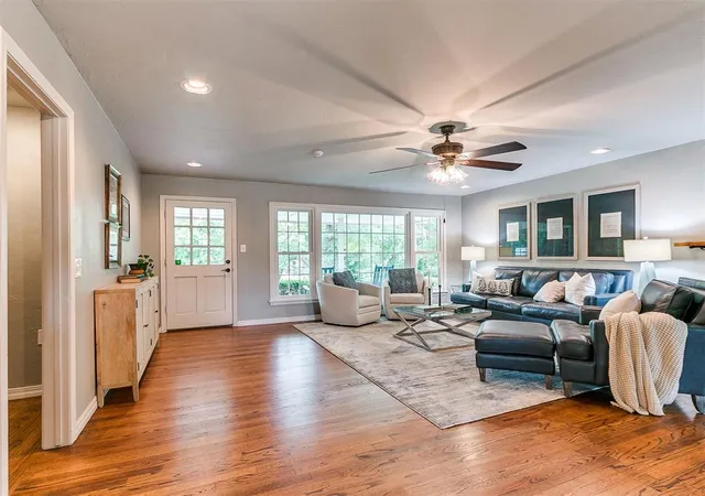 Homes for sale in The Village, OK | 9805 Chesterton Pl, The Village, OK 73120 | MLS# 1235253