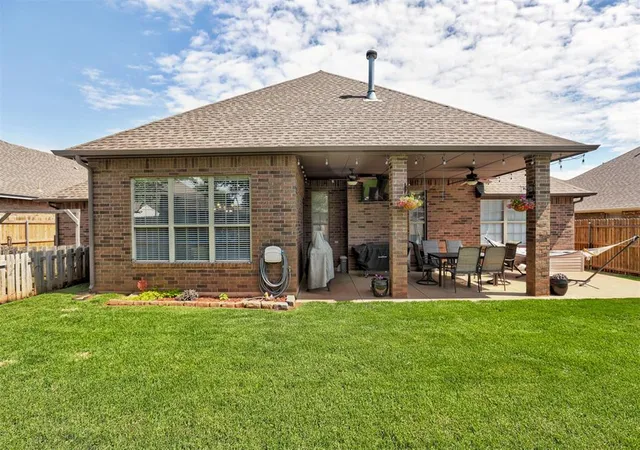 Homes for sale in Mustang, OK | 768 W Windmill Ct, Mustang, OK 73064 | MLS# 1235264