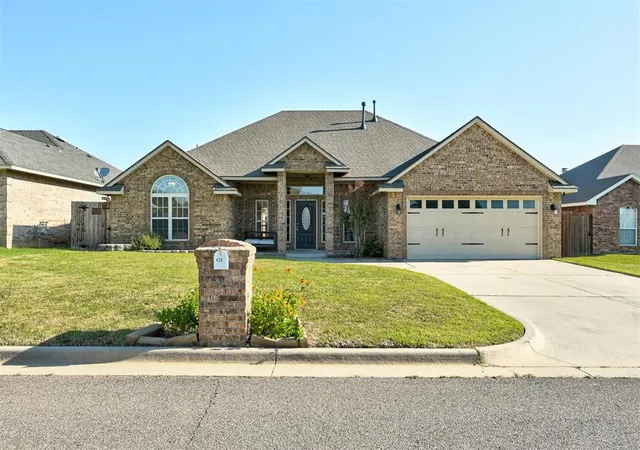 2nd image of 439 Ne 20th St, Newcastle, OK 73065 | MLS# 1235282