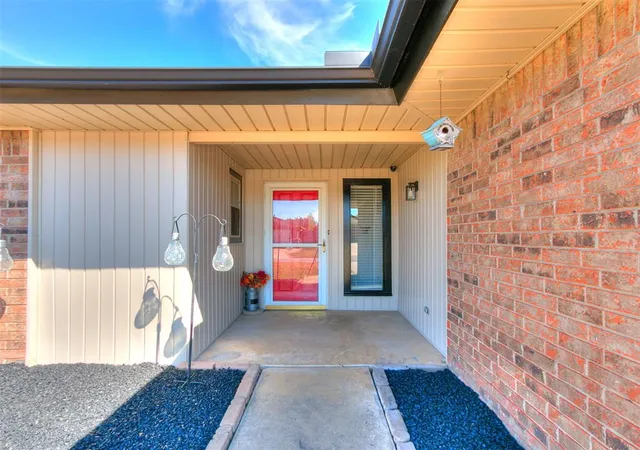 Photo 2 of Sale Pending at 11 Concord Blvd, Shawnee, OK 74804 | MLS# 1235289 | Listing updated on 2026-09-26