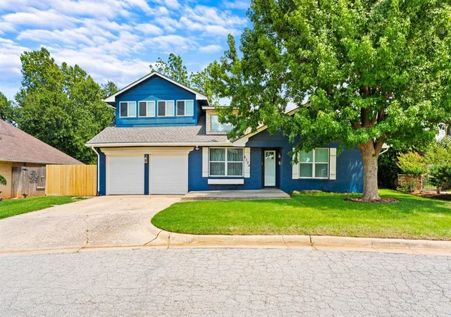 Single family home for sale at 6504 N Omaha Ave, Oklahoma City, OK 73116 | MLS# 1235290