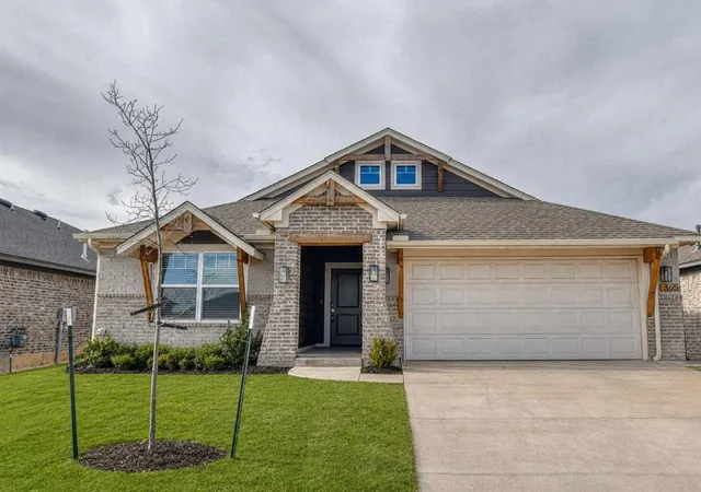 1st image of 365 Pleasant Vw, Harrah, OK 73045 | MLS# 1235292