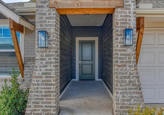 3rd image of 365 Pleasant Vw, Harrah, OK 73045 | MLS# 1235292