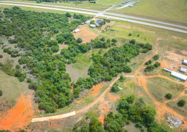 4th image of 6125 Us Hwy 281 S, Geary, OK 73040 | MLS# 1235293