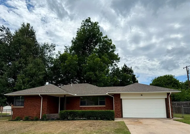 Photo 3 of Single family home for sale at 3205 Otterson Dr, Oklahoma City, OK 73112 | MLS# 1235297 | Listing updated on 2026-09-04