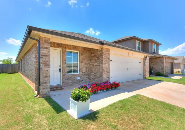 1st image of 10613 Red Thistle Dr, Oklahoma City, OK 73131 | MLS# 1235298