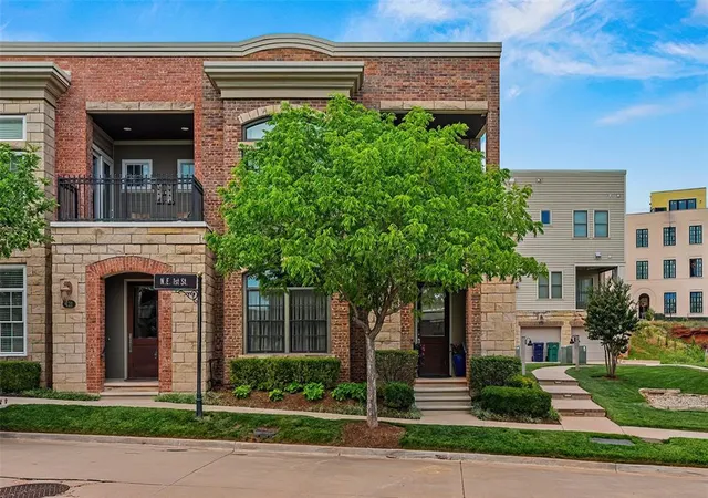 1st image of 423 Ne 1st St, Oklahoma City, OK 73104 | MLS# 1235300