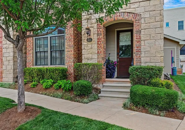 3rd image of 423 Ne 1St St, Oklahoma City, OK 73104 | MLS# 1235300
