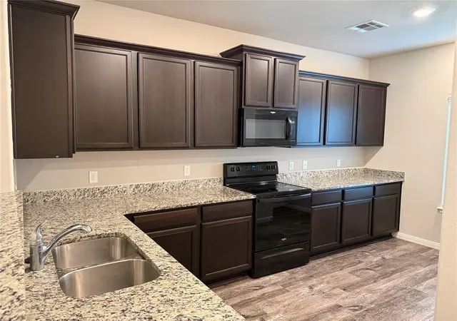 2nd image of 1009 Nw 5th St, Newcastle, OK 73065 | MLS# 1235304