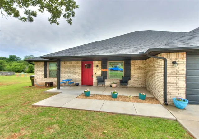 Homes for sale in Blanchard, OK | 2481 County Road 1328, Blanchard, OK 73010 | MLS# 1235307
