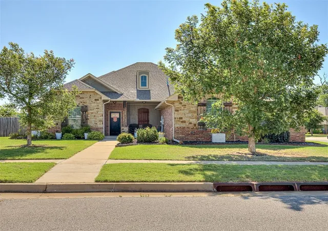 1st image of 4612 Kentucky Ridge Dr, Mustang, OK 73064 | MLS# 1235332