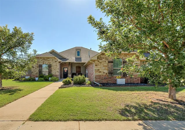 2nd image of 4612 Kentucky Ridge Dr, Mustang, OK 73064 | MLS# 1235332