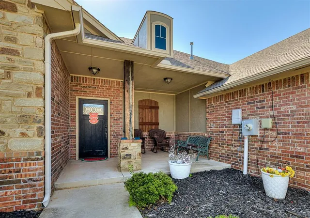 3rd image of 4612 Kentucky Ridge Dr, Mustang, OK 73064 | MLS# 1235332