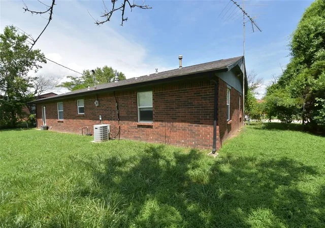 Homes for sale in Wetumka, OK | 930 N Alex Noon St, Wetumka, OK 74883 | MLS# 1235334