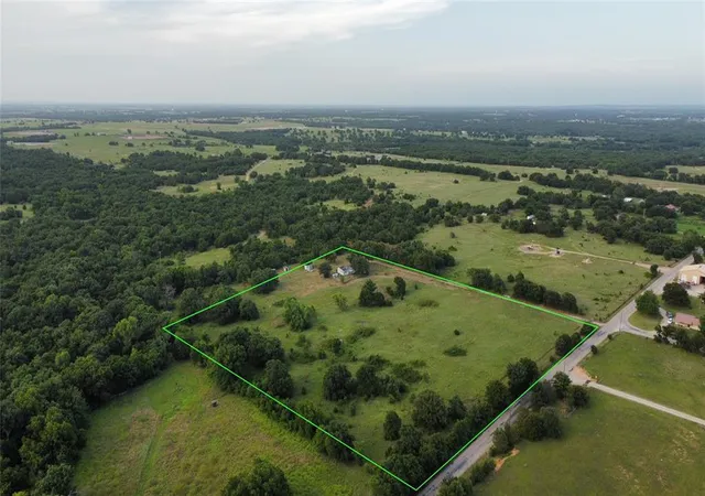 Homes for sale in Ratliff City, OK | 304998 E 1800 Rd, Ratliff City, OK 73481 | MLS# 1235346