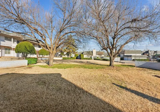 8th image of 11419 N May Ave #D, Oklahoma City, OK 73120 | MLS# 1235347