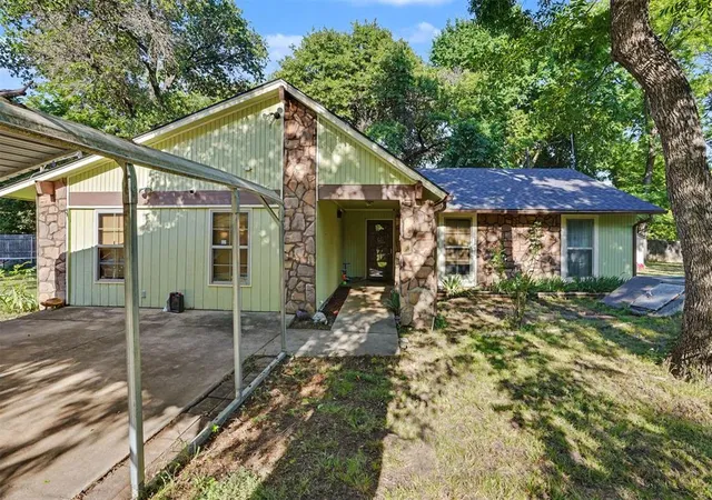 1st image of 104 Sw Timber Lane, Indiahoma, OK 73552 | MLS# 1235361