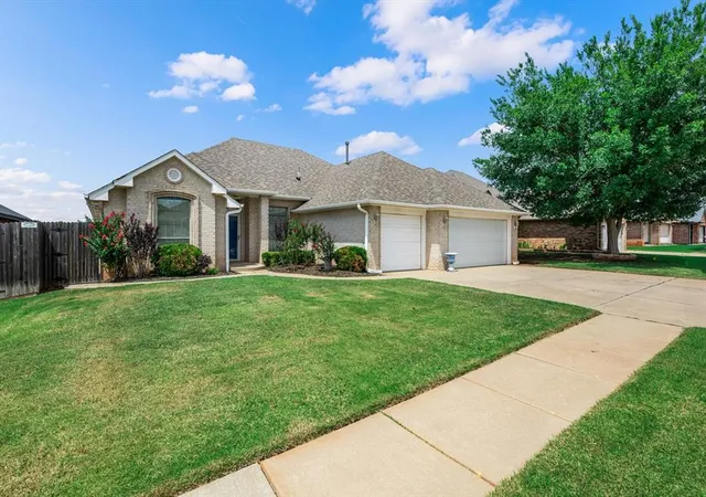 Photo 1 of Single family home for sale at 2805 Nw 168th Street, Edmond, OK 73012 | MLS# 1235363 | Listing updated on 2026-09-02