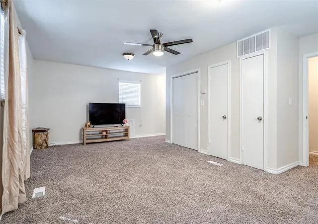 Photo 3 of Sale Pending at 3105 N Viewpoint Dr, Oklahoma City, OK 73110 | MLS# 1235381 | Listing updated on 2026-08-21