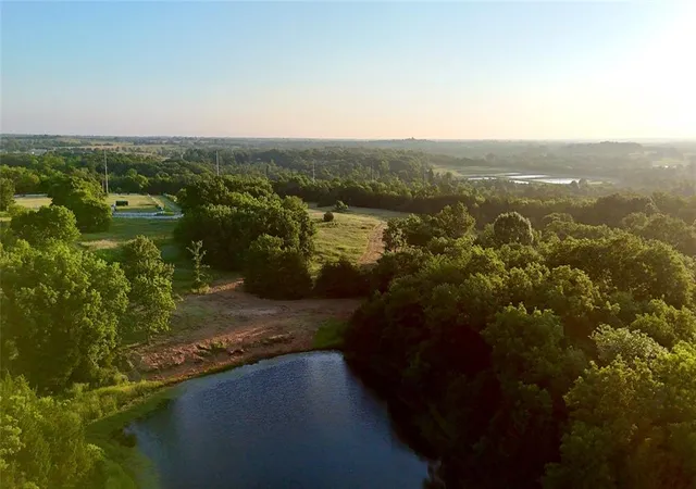 Homes for sale in Earlsboro, OK | 4 9 Hwy, Earlsboro, OK 74840 | MLS# 1235391