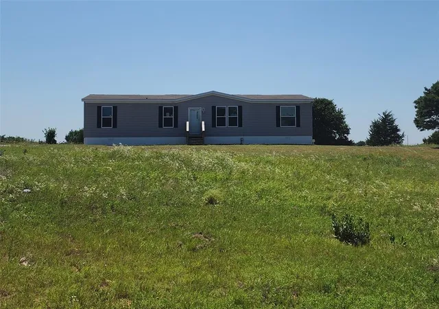 Homes for sale in Mc Loud, OK | 10696 Chandler Wy, Mc Loud, OK 74851 | MLS# 1235402
