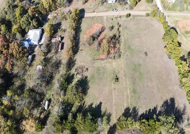 4th image of 1609 E Roosevelt Ave, Guthrie, OK 73044 | MLS# 1235417