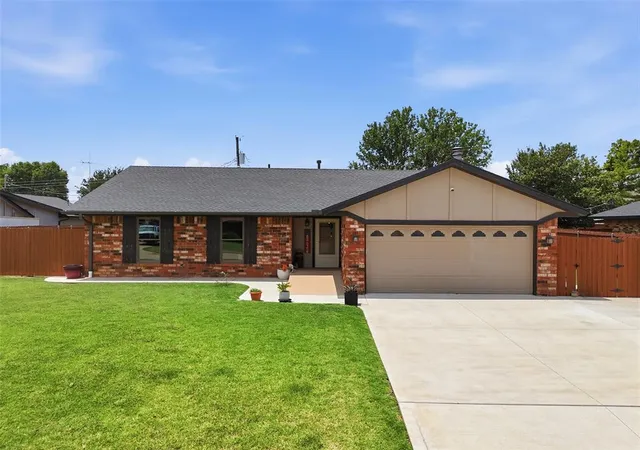 Homes for sale in Kingfisher, OK | 1504 S 11th St, Kingfisher, OK 73750 | MLS# 1235425