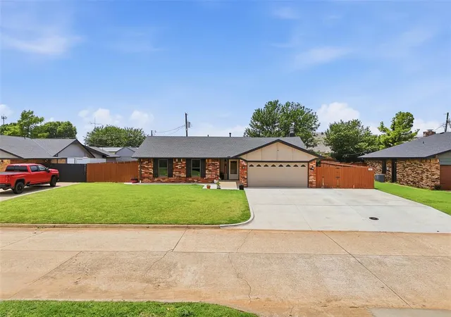 Homes for sale in Kingfisher, OK | 1504 S 11Th St, Kingfisher, OK 73750 | MLS# 1235425