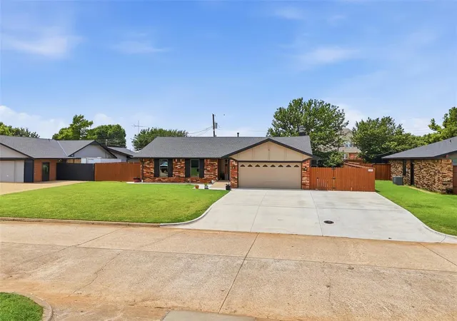 Homes for sale in Kingfisher, OK | 1504 S 11Th St, Kingfisher, OK 73750 | MLS# 1235425