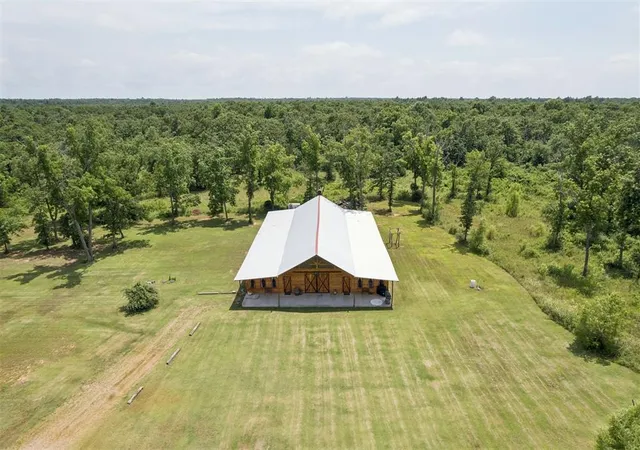 Homes for sale in Mc Loud, OK | 29473 Lake Dr, Mc Loud, OK 74851 | MLS# 1235427