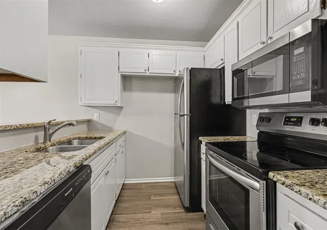Photo 3 of Single family home for sale at 2113 S Robinson Ave, Moore, OK 73170 | MLS# 1235432 | Listing updated on 2026-08-21
