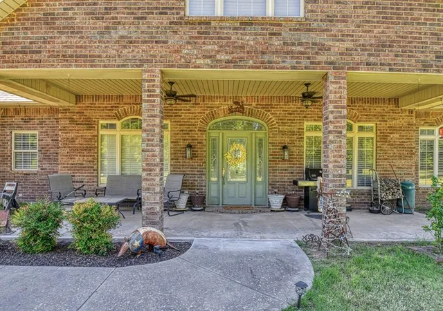 Homes for sale in Stratford, OK | 4001 County Road 1520, Stratford, OK 74872 | MLS# 1235461