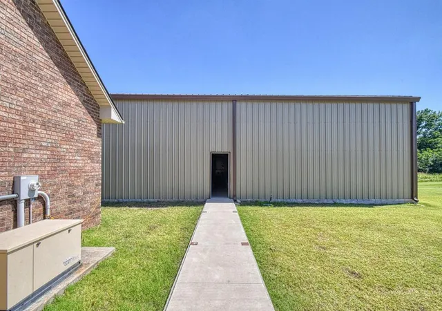 Homes for sale in Stratford, OK | 4001 County Road 1520, Stratford, OK 74872 | MLS# 1235461