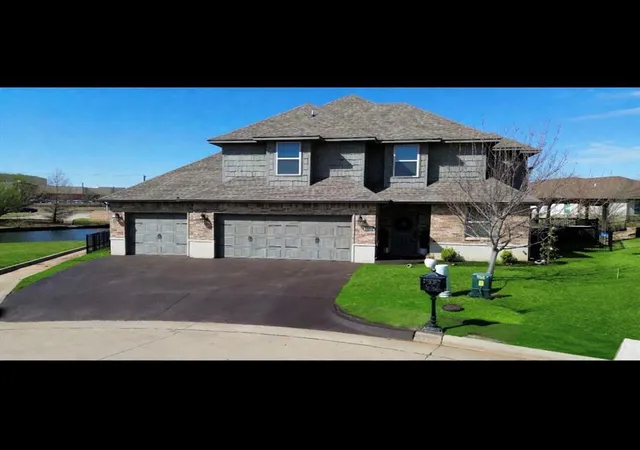 1st image of 1404 Katelyn Ct, Yukon, OK 73099 | MLS# 1235470