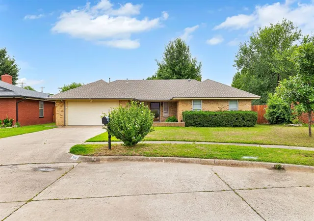 Homes for sale in Bethany, OK | 3114 N Wheeler Cirs, Bethany, OK 73008 | MLS# 1235472