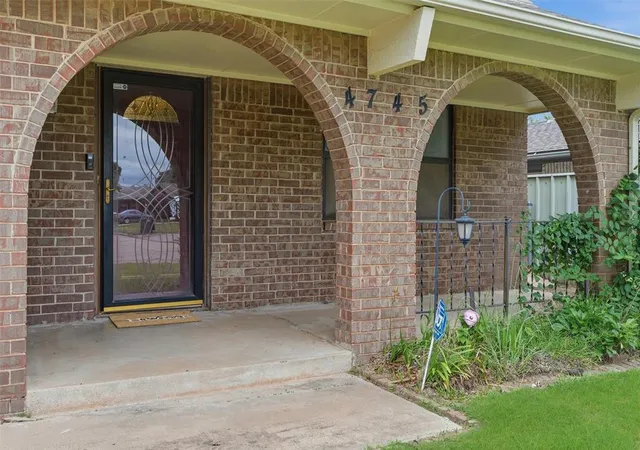 Homes for sale in Del City, OK | 4745 Del Porte Dr, Del City, OK 73115 | MLS# 1235484