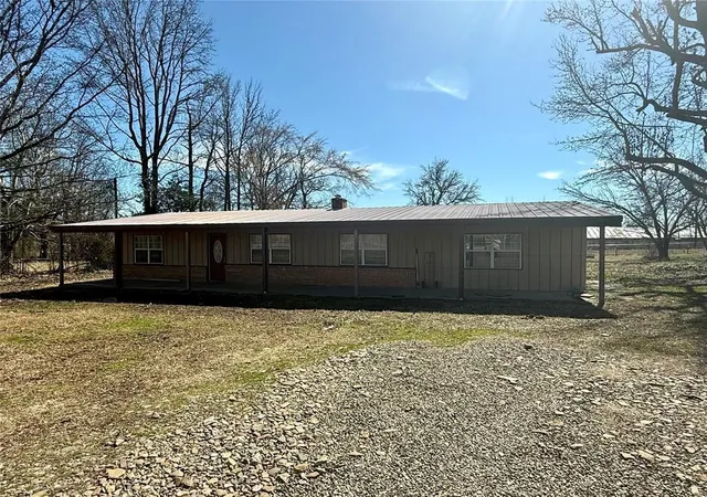 Homes for sale in Broken Bow, OK | 624 Sunflower Rd, Broken Bow, OK 74728 | MLS# 1235487