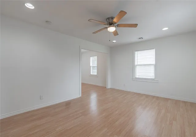 3rd image of 222 W Ercoupe Dr, Oklahoma City, OK 73110 | MLS# 1235490