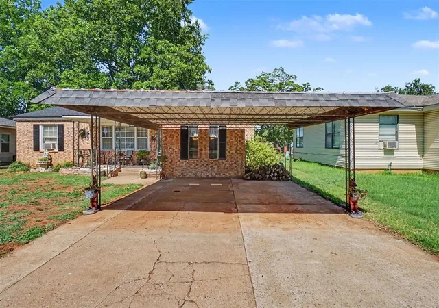 4th image of 161 Blackburn Blvd, Elk City, OK 73644 | MLS# 1235491