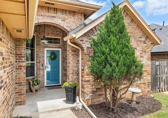 2nd image of 2570 Kadlan Dr, El Reno, OK 73036 | MLS# 1235492