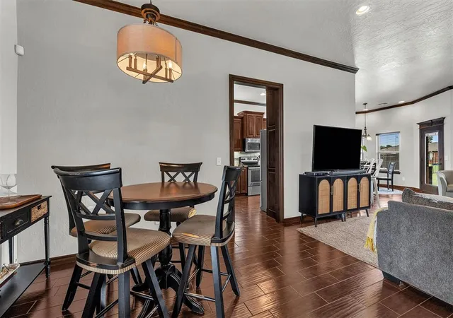4th image of 2570 Kadlan Dr, El Reno, OK 73036 | MLS# 1235492